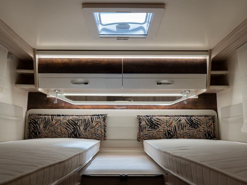 ELNAGH T-LOFT 532