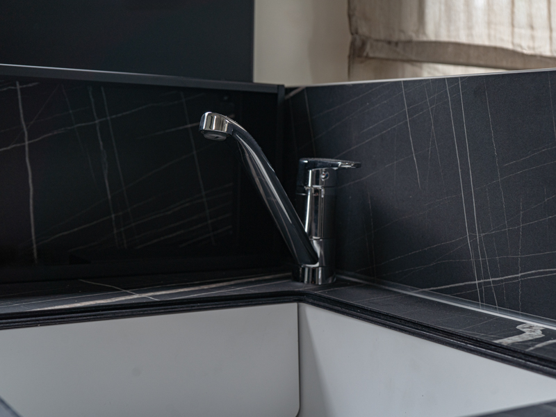 MCLOUIS MC4 881 FORD  