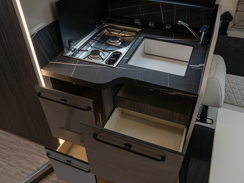 MCLOUIS MC4 881 FORD  