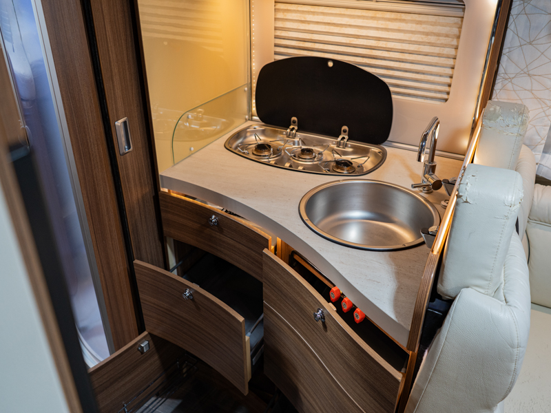  68 - EURA MOBIL PROFILA RS- 150CV