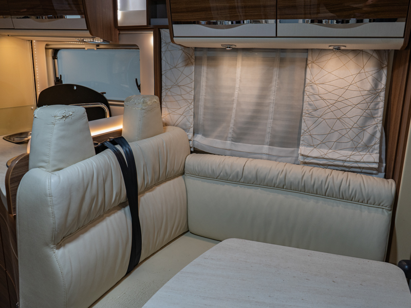  68 - EURA MOBIL PROFILA RS- 150CV