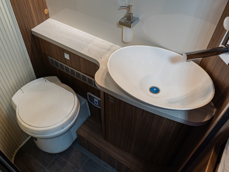  68 - EURA MOBIL PROFILA RS- 150CV