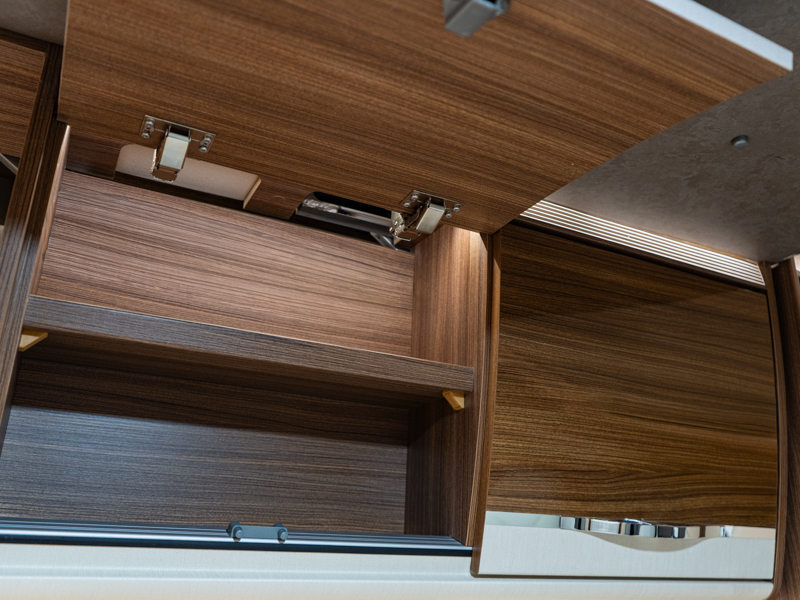  68 - EURA MOBIL PROFILA RS- 150CV