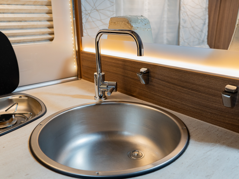  68 - EURA MOBIL PROFILA RS- 150CV