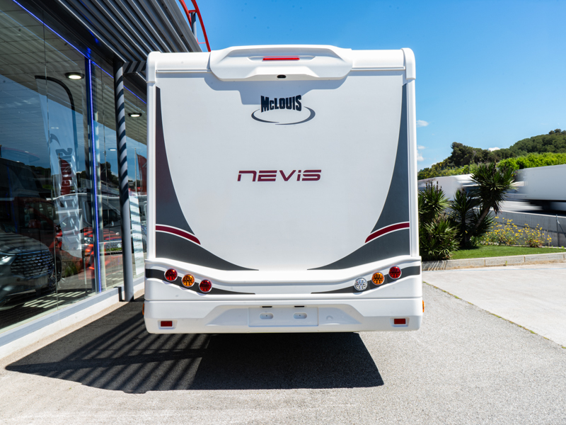 MCLOUIS NEVIS 879
