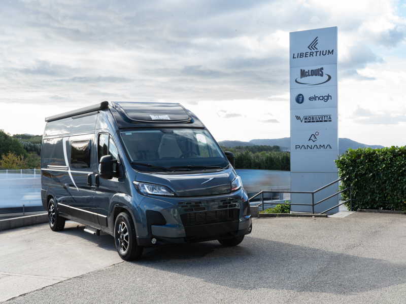 /mclouis-menfys-s-line-3-maxi