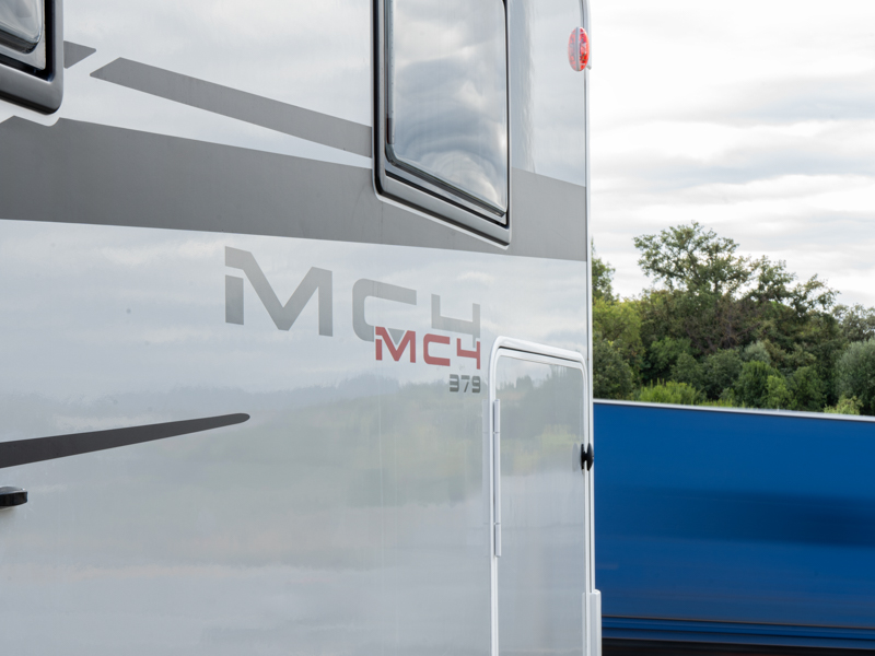 MCLOUIS MC4 300 FORD 379