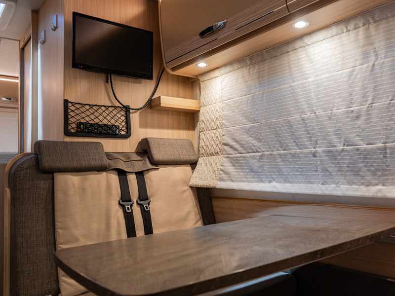 BURSTNER LYSE0 A 700