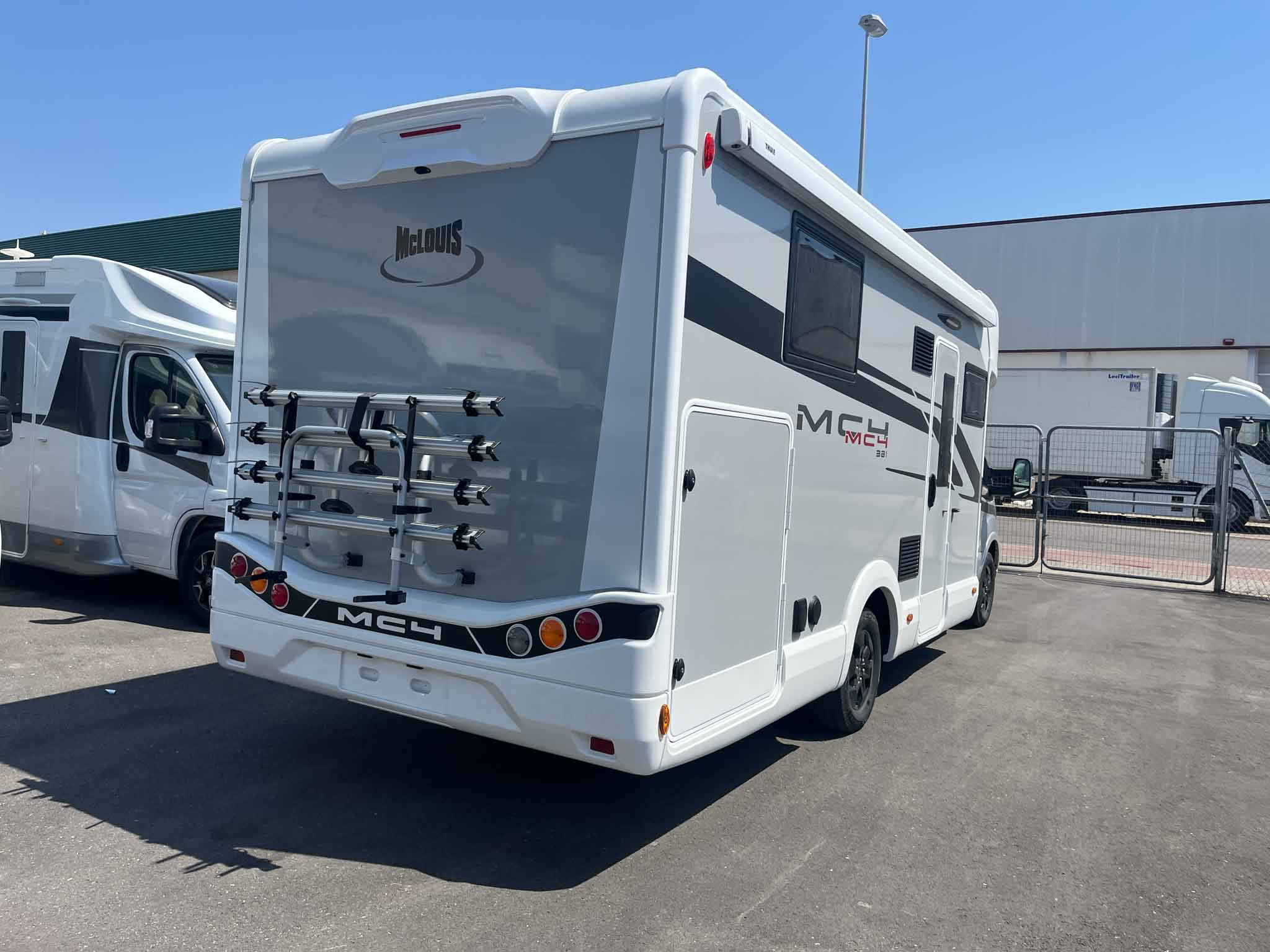 MCLOUIS MC4 300 FORD 381
