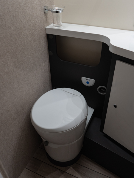 MCLOUIS MC4 373 FORD 