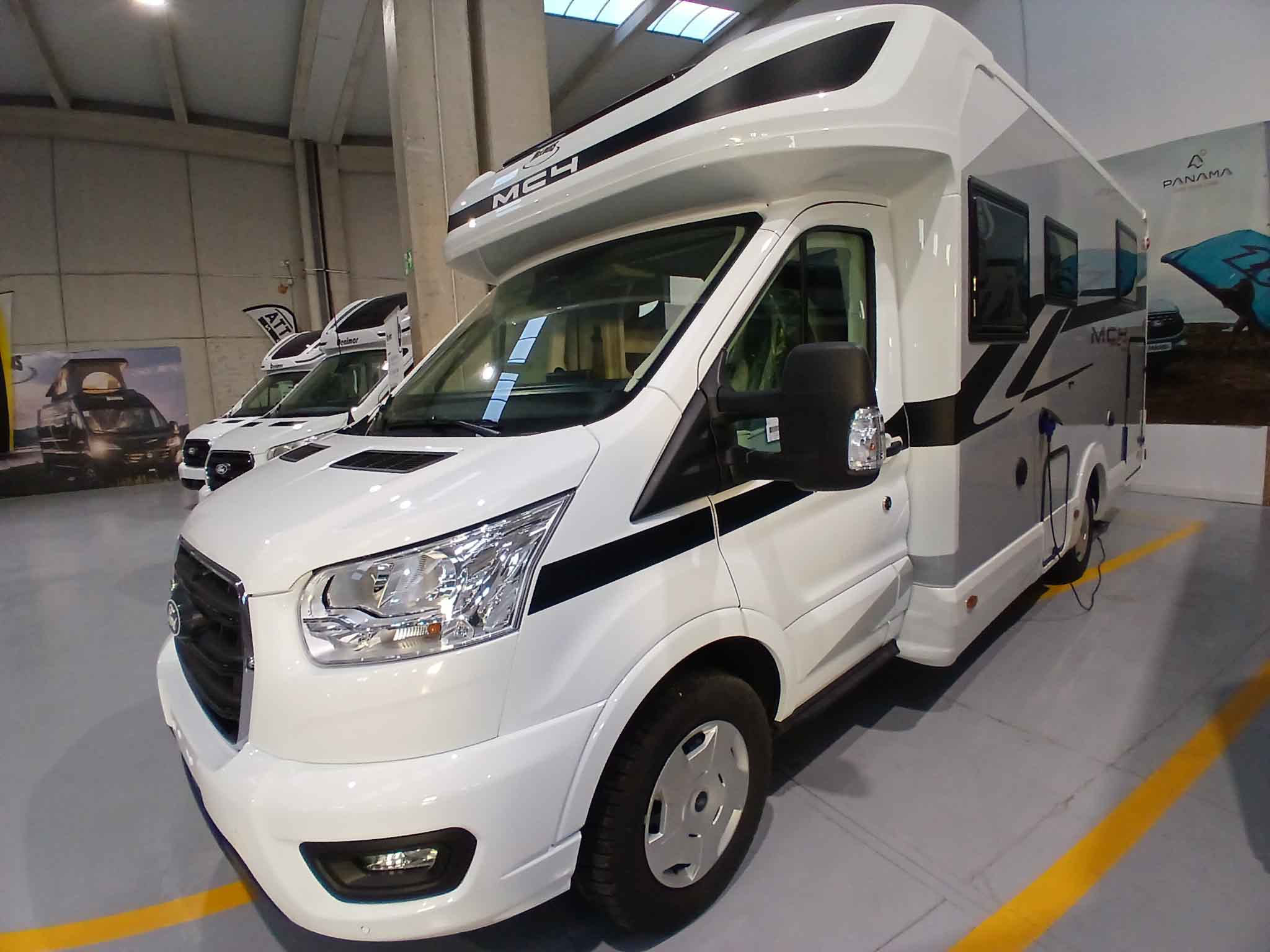 MCLOUIS MC4 373 FORD 