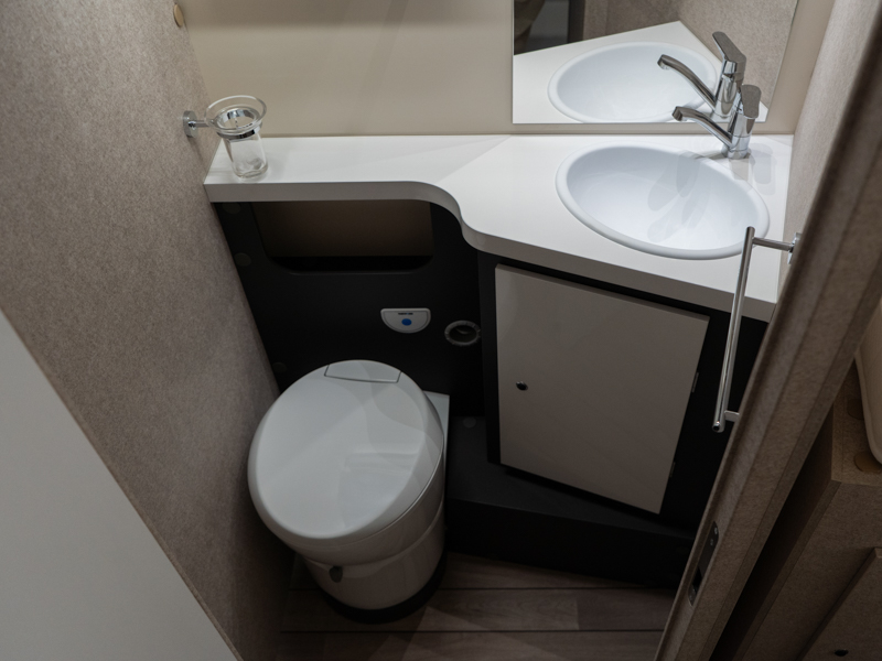 MCLOUIS MC4 373 FORD 