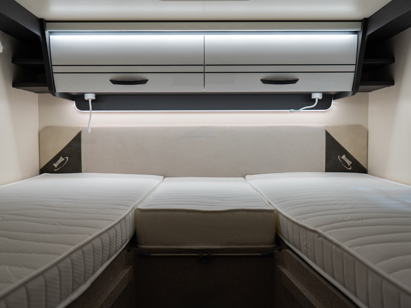 MCLOUIS MC4 373 FORD 