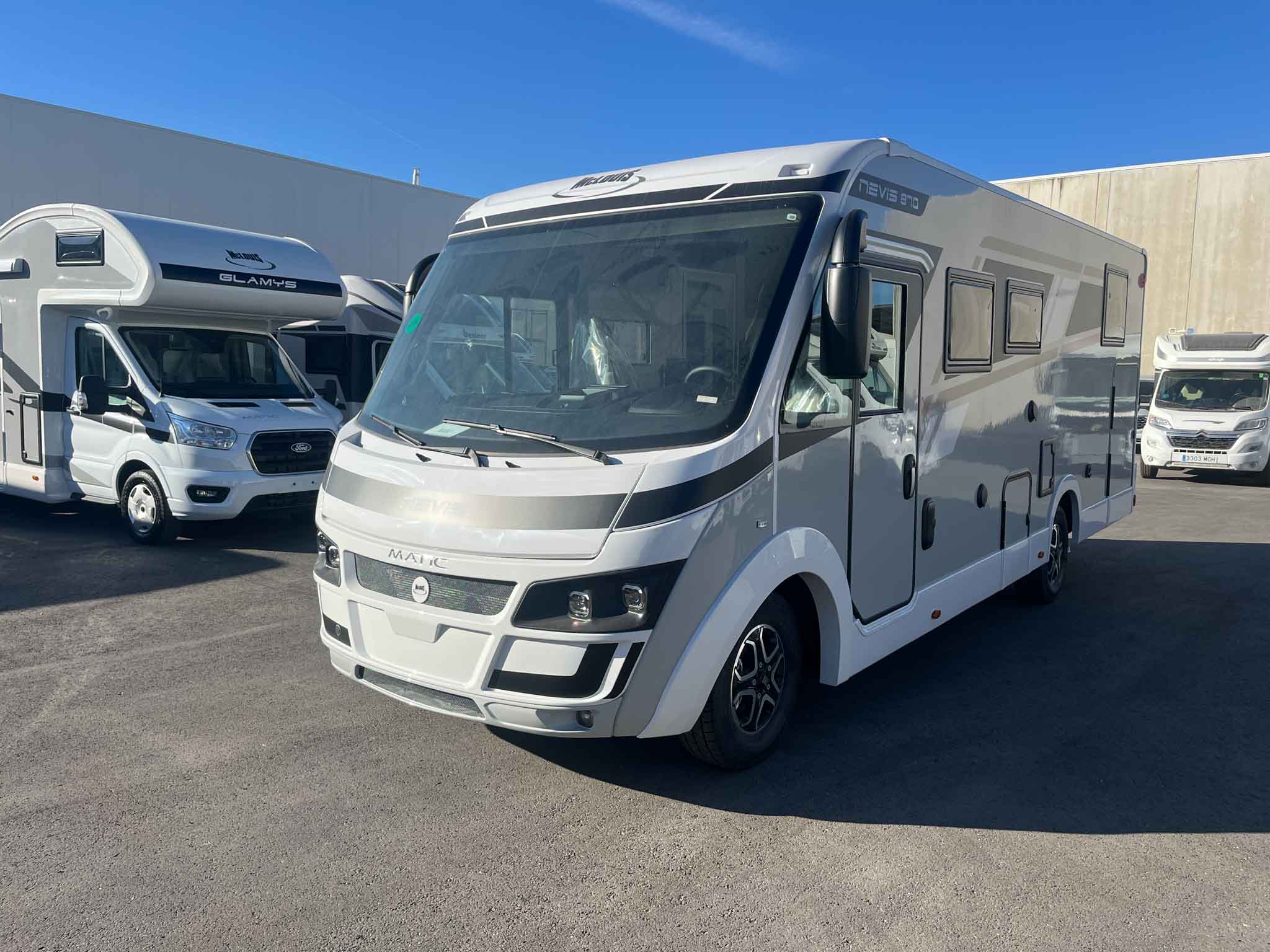 MCLOUIS NEVIS 870 