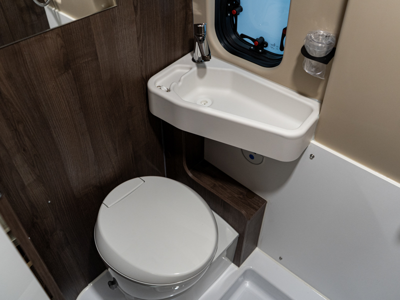 BENIMAR BENIVAN UP B120 UP